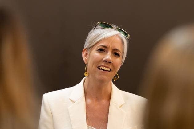 September 20, 2026, Brighton, United Kingdom: Daisy Cooper, Liberal Democrat Member of Parliament for St Albans and Deputy Leader, holds a press huddle on the second day of the Liberal Democrat Annual Conference 2026, at the Brighton Centre.Day two of the Liberal Democrat Autumn Conference at the Brighton Centre. The event runs from 19 Sept to 22 Sept 2026, bringing together party members, MPs, and delegates to debate policy, vote on key motions, and deliver keynote addresses Brighton United Kingdom - ZUMAs197 20260920_aaa_s197_166 Copyright: xPhilxLewisx