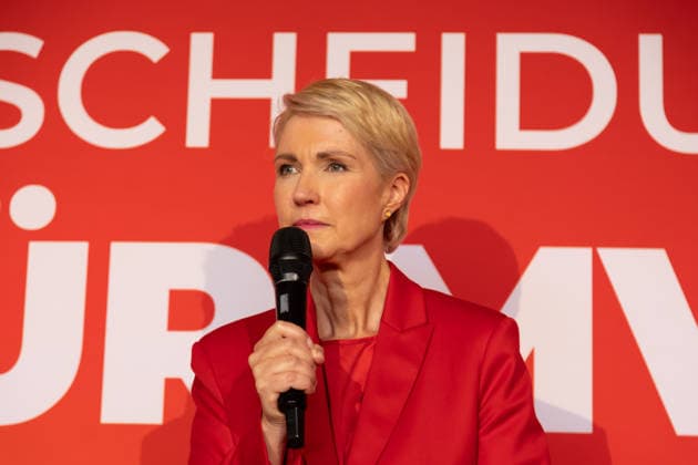 Manuela Schwesig speaks at SPD election event in Schwerin following state vote SCHWERIN, GERMANY - SEPTEMBER 20: Minister-President of Mecklenburg-Vorpommern Manuela Schwesig delivers a speech to party members during the Social Democratic Party (SPD) election night gathering inside the Orangerie at Schwerin Castle (Schweriner Schloss) in Schwerin, Germany, on September 20, 2026. Initial exit polls and election projections in the Mecklenburg-Vorpommern state election showed the governing SPD trailing the right-wing Alternative for Germany (AfD) in a closely contested race for the Landtag. Somaya Abdelrahman Anadolu Schwerin Germany. Editorial use only. Please get in touch for any other usage.  Copyright: x2026xAnadoluxSomayaxAbdelrahmanx