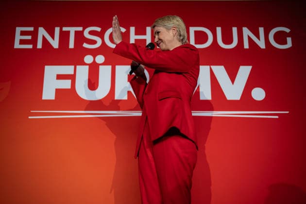 Minister President and SPD lead candidate Manuela Schwesig, around 6:20 p.m., at the SPD election party in the Orangery of Schwerin Castle; Election Night for the 2026 State Parliamentary Election in Mecklenburg-Western Pomerania, Schwerin, Mecklenburg-Western Pomerania, Germany; Schwerin Castle and the surrounding area