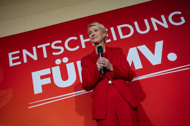 Minister-President and SPD lead candidate Manuela Schwesig, around 6:20 p.m., at the SPD election party in the Orangery of Schwerin Castle on election night for the 2026 state election in Mecklenburg-Western Pomerania, Schwerin, Mecklenburg-Western Pomerania, Germany; Schwerin Castle and surrounding area