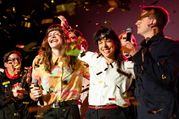 Elif Eralp C, the leading candidate for The Left, celebrates with party leaders and members at the Festsaal Kreuzberg in Berlin on September 20, 2026, following the announcement of the initial election projections for the Berlin House of Representatives. According to ARD’s initial projections, the party is expected to win 24,5 percent of the vote. The Left wins the Berlin House of Representa