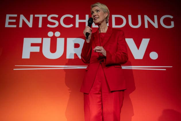 Minister-President and SPD lead candidate Manuela Schwesig, around 6:20 p.m., at the SPD election party in the Orangery of Schwerin Castle; Election Night, 2026 State Election in Mecklenburg-Western Pomerania, Schwerin, Mecklenburg-Western Pomerania, Germany; Schwerin Castle and surrounding area