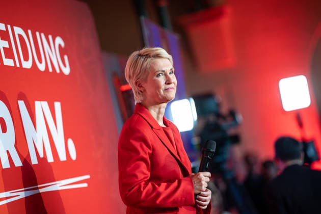 Minister-President and SPD lead candidate Manuela Schwesig, around 6:20 p.m., at the SPD election party in the Orangery of Schwerin Castle; Election Night, 2026 State Election, Mecklenburg-Western Pomerania, Schwerin, Mecklenburg-Western Pomerania, Germany; Schwerin Castle and surrounding area