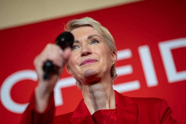 Minister-President and SPD lead candidate Manuela Schwesig, around 6:20 p.m., at the SPD election party in the Orangery of Schwerin Castle; Election Night, 2026 State Election, Mecklenburg-Western Pomerania, Schwerin, Mecklenburg-Western Pomerania, Germany; Schwerin Castle and surrounding area