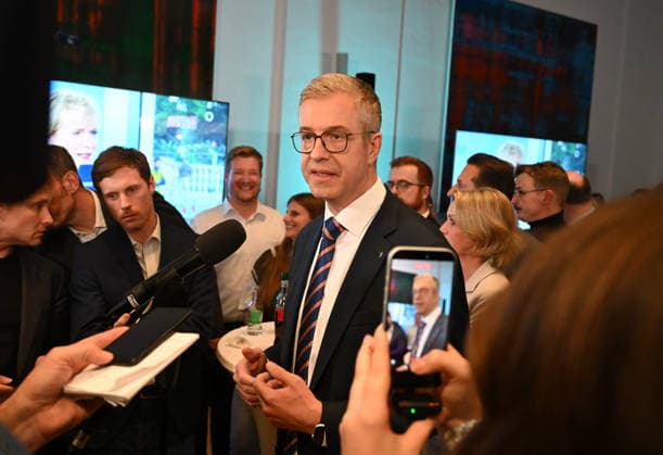CDU election night event in Berlin BERLIN, GERMANY - SEPTEMBER 20: CDU lead candidate Stefan Evers and party members follow the election results at the Berlin House of Representatives in Berlin, Germany, on September 20, 2026. Volodymyr Sindieiev Anadolu Berlin Germany. Editorial use only. Please get in touch for any other usage.  Copyright: x2026xAnadoluxVolodymyrxSindieievx