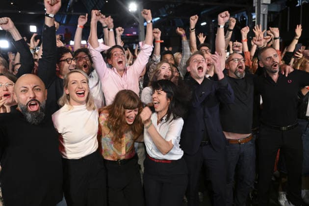 Elif Eralp s Left Party on course for historic win in German capital BERLIN, GERMANY - SEPTEMBER 20: Die Linke (The Left Party) lead candidate for Berlin Governing Mayor Elif Eralp celebrates with party supporters at the party headquarters, Karl-Liebknecht-Haus, in Berlin, Germany, on September 20, 2026. According to initial exit polls in the Berlin House of Representatives (Abgeordnetenhaus) election, Die Linke secured first place with 24.5 percent of the vote. Halil Sagirkaya Anadolu Berlin Germany. Editorial use only. Please get in touch for any other usage.  Copyright: x2026xAnadoluxHalilxSagirkayax