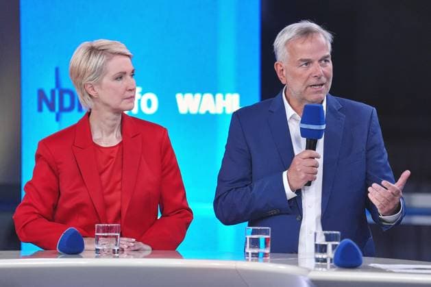 Schwerin, Mecklenburg-Western Pomerania, Germany, September 20, 2026 Election campaign studio in front of Schwerin Castle 2026 State Election in Mecklenburg-Western Pomerania Minister-President Manuela Schwesig, SPD, and Leif Erik Holm, AfD Photo by Marcus Brandt, Pool Copyright: xMarcusxBrandt,xPool dtsxNachrichtenagenturx dts_135501