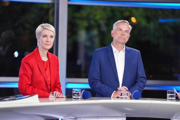 Schwerin, Mecklenburg-Western Pomerania, Germany, September 20, 2026 Election campaign studio in front of Schwerin Castle 2026 State Parliamentary Election in Mecklenburg-Western Pomerania Minister-President Manuela Schwesig, SPD, and Leif Erik Holm, AfD Photo by Marcus Brandt, Pool Copyright: xMarcusxBrandt,xPool dtsxNachrichtenagenturx dts_135521