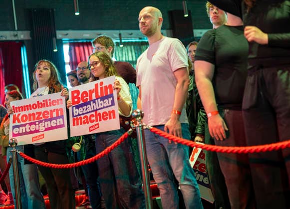 Elif Eralp EUR, Germany, Berlin, September 20, 2026: Election party for the Left Party in Kreuzberg. Lead candidate Elif Eralp is ahead in the polls for the Berlin House of Representatives election. The Left Party is the clear winner of the election.