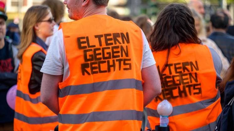 Bochum: Bochum Remains Diverse for a Good Life for Everyone—Protest March Against the AfD ** FOR EDITORIAL USE ONLY ** EDITORIAL USE ONLY ** p Protest march against the AfD on Sunday, September 20, 2026, in Bochum, Germany, North Rhine-Westphalia (NRW), Bochum. Copyright UwexErnst Copyright: UwexErnst doc87oro5o8frmvk2ao8st ,EDITORIAL USE ONLY Copyright: UwexErnst