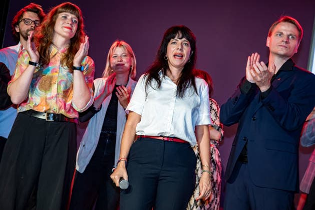 Elif Eralp C, the leading candidate for Die Linke, celebrates with party leaders and members upon the announcement of the initial election projections for the Berlin House of Representatives at the Festsaal Kreuzberg in Berlin on September 20, 2026. According to ARD’s initial projections, the party is expected to win 24.5 percent. The Left wins the Berlin House of Representatives election