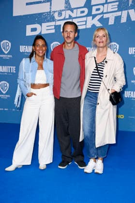 Amy Mußul, Johannes Hendrik Langer, and Melanie Marschke at the premiere of the movie *Emil and the Detectives* at the KulturBrauerei Berlin, September 20, 2026 Foto:xN.xKubelkax xFuturexImagex emil_6909