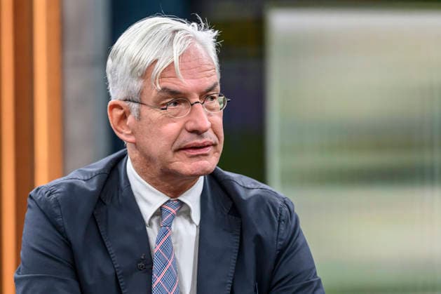Pictured, from left: Mathias Middelberg, member of the CDU Executive Committee, GER, Berlin, studio, guest on Caren Miosga’s political talk show, TV, program, Das Erste, from Studio 20 in Berlin-Adlershof, topic: After the Elections in Berlin and Mecklenburg-Western Pomerania, September 20, 2026, Copyright: HMBxMedia UwexKoch