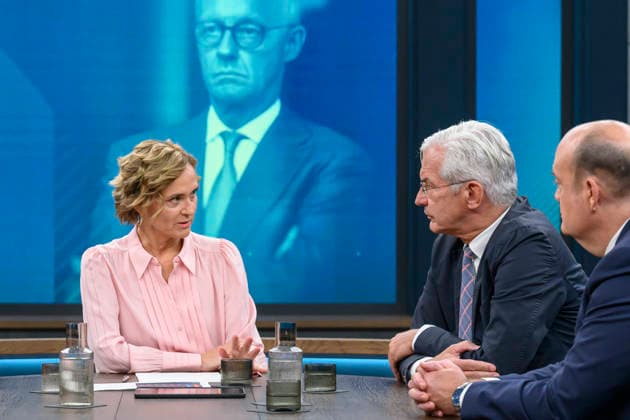 Pictured, from left: Caren Miosga, Mathias Middelberg, member of the CDU Executive Committee, GER, Berlin, studio, guest on Caren Miosga’s show, political talk show, TV, program, Das Erste, from Studio 20 in Berlin-Adlershof, topic: After the Elections in Berlin and Mecklenburg-Western Pomerania, September 20, 2026, Copyright: HMBxMedia UwexKoch