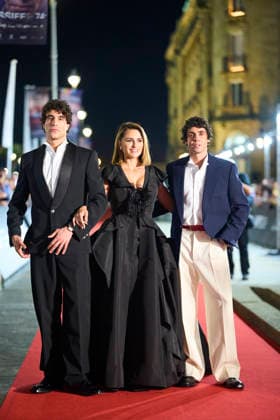 74th San Sebastian International Film Festival: La Bola Negra Red Carpet Javier Calvo, Penelope Cruz, Javier Ambrossi attended La Bola Negra Red Carpet during 74th San Sebastian International Film Festival at Victoria Eugenia Theatre on September 20, 2026 in Donostia San Sebastian, Spain Photo by IMAGO MPG Donostia San Sebastian Victoria Eugenia Theatre Euskadi Spain  Copyright: xMPGx