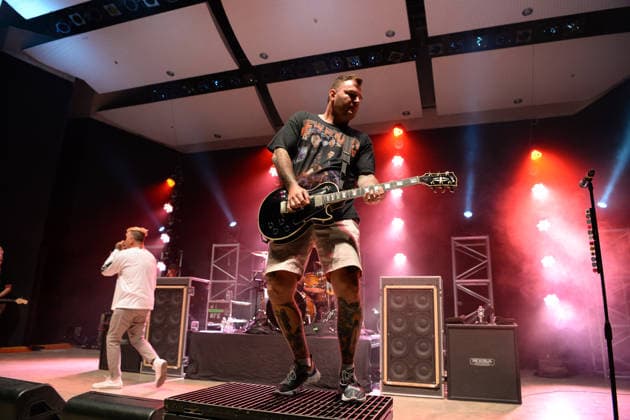 **FILE PHOTO** Chad Gilbert Has Passed Away. DELRAY BEACH - APRIL 14: Jordan Pundik and Chad Gilbert of New Found Glory perform at the Old School Square Pavilion on April 14, 2021 in Delray Beach, Florida. Copyright: xmpi04 MediaPunchx