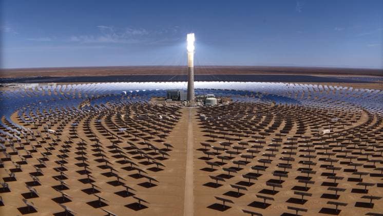GOLMUD, CHINA - SEPTEMBER 19: A molten salt tower solar power station generates new energy on the Gobi Desert on September 19, 2026 in Golmud, Qinghai Province of China. The facility is located in Haixi Mongol and Tibetan Autonomous Prefecture.  Copyright: xVCGx 111668318937