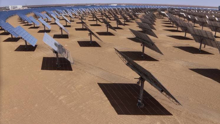 GOLMUD, CHINA - SEPTEMBER 19: A molten salt tower solar power station stands on the Gobi Desert on September 19, 2026 in Golmud, Qinghai Province of China. The facility utilizes concentrated solar power technology to generate electricity.  Copyright: xVCGx 111668318919