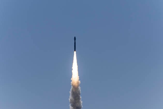 JIUQUAN, CHINA - SEPTEMBER 20: A Lijian-1 Y18 carrier rocket carrying nine satellites blasts off from the Dongfeng commercial space innovation pilot zone on September 20, 2026 in northwest China. The satellites were carried by a Lijian-1 Y18 carrier rocket and have entered their planned orbits.  Copyright: xVCGx 111668296302