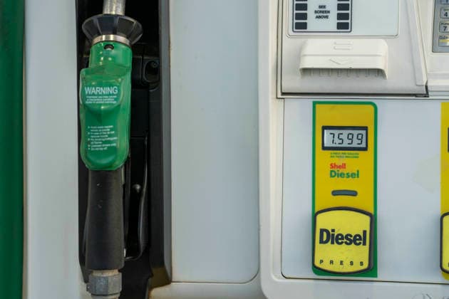 September 20, 2026, Shoreline, Washington, USA: A Shell gas station displays the diesel price at .59 per gallon in Shoreline, Washington, USA, on Sun., Sept. 20, 2026. Diesel prices have hit record highs in recent weeks due to the ongoing war in Iran and spreading conflict in the Middle East. Shoreline USA - ZUMAb344 20260920_znp_b344_003 Copyright: xM.xScottxBrauerx