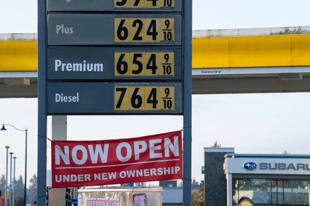September 20, 2026, Shoreline, Washington, USA: A gas station displays the diesel price at .64 per gallon in Shoreline, Washington, USA, on Sun., Sept. 20, 2026. Diesel prices have hit record highs in recent weeks due to the ongoing war in Iran and spreading conflict in the Middle East. Shoreline USA - ZUMAb344 20260920_znp_b344_005 Copyright: xM.xScottxBrauerx