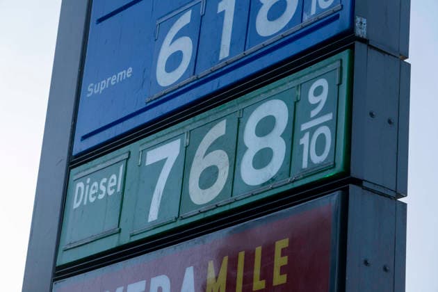 September 20, 2026, Shoreline, Washington, USA: A Chevron gas station displays the diesel price at .68 per gallon in Shoreline, Washington, USA, on Sun., Sept. 20, 2026. Diesel prices have hit record highs in recent weeks due to the ongoing war in Iran and spreading conflict in the Middle East. Shoreline USA - ZUMAb344 20260920_znp_b344_006 Copyright: xM.xScottxBrauerx