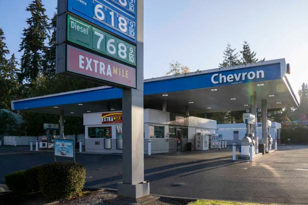 September 20, 2026, Shoreline, Washington, USA: A Chevron gas station displays the diesel price at .68 per gallon in Shoreline, Washington, USA, on Sun., Sept. 20, 2026. Diesel prices have hit record highs in recent weeks due to the ongoing war in Iran and spreading conflict in the Middle East. Shoreline USA - ZUMAb344 20260920_znp_b344_007 Copyright: xM.xScottxBrauerx