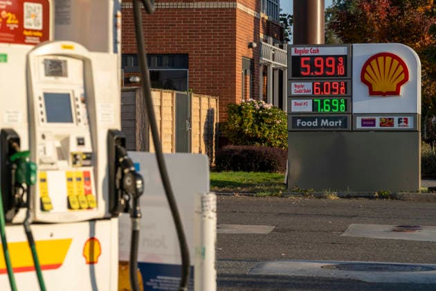 September 20, 2026, Shoreline, Washington, USA: A Shell gas station displays the diesel price at .69 per gallon in Shoreline, Washington, USA, on Sun., Sept. 20, 2026. Diesel prices have hit record highs in recent weeks due to the ongoing war in Iran and spreading conflict in the Middle East. Shoreline USA - ZUMAb344 20260920_znp_b344_012 Copyright: xM.xScottxBrauerx