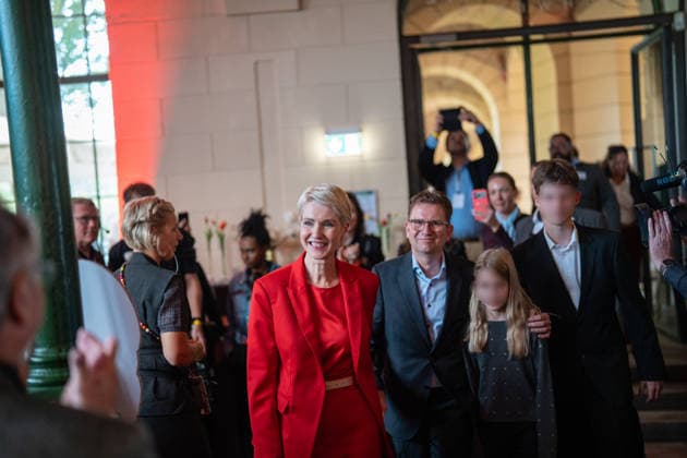 Minister-President and SPD lead candidate Manuela Schwesig around 6:20 p.m. at the SPD election party in the Orangery of Schwerin Castle, with her husband Stefan Schwesig and her son and daughter on election night for the 2026 state election in Mecklenburg-Western Pomerania, Schwerin, Mecklenburg-Western Pomerania, Germany; Schwerin Castle and surrounding area