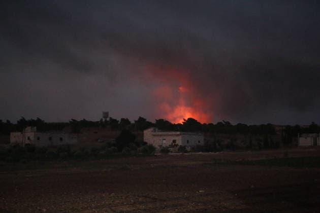 4 injured in powerful explosions at Syrian army military facility in Aleppo countryside ALEPPO, SYRIA - SEPTEMBER 21: Flames and smoke rise from a Syrian army military site following severe explosions in the Al-Hadaba area, west of Al-Eis town in southwestern Aleppo province, Syria, on September 21, 2026. Initial reports confirm at least four people were injured in the blasts, which triggered a series of secondary detonations and sent heavy plumes of smoke across surrounding agricultural areas. Kasim Yusuf Anadolu Aleppo Syria. Editorial use only. Please get in touch for any other usage.  Copyright: x2026xAnadoluxKasimxYusufx