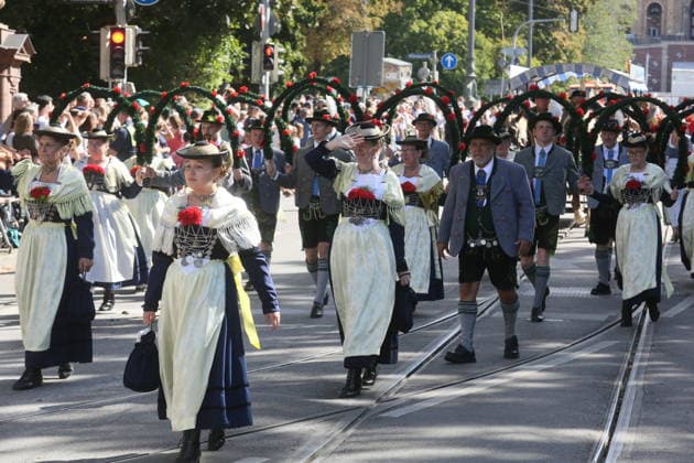 September 20, 2026, Munich, Germany: Munich September 20, 2026. People taking part in and enjoying the traditional Trachten- und Schützenzug, known in English as the costume and marksmen™s parade, which has taken place in Munich today. Munich September 20, 2026. People taking part in and enjoying the traditional Trachten- und Schützenzug, known in English as the costume and marksmen™s parade, which has taken place in Munich today..Famous worldwide as one of the largest cultural festivals, the Oktoberfest is a renowned expression of German and Bavarian culture. While the festival is often associated with beer tents, food and fairground attractions, the parade itself highlights a history of royal celebration, regional identity, traditio - ZUMAs197 20260920_aaa_s197_662 Copyright: xLiamxClearyx
