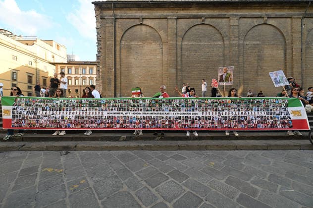September 19, 2026, Florence, Italia, Italy: Demonstration organized by Iranians in Italy against the Iranian regime and in memory of Mahsa Amini, Florence, September 19, 2026 Florence Italy  - ZUMAa289 20260919_zia_a289_158 Copyright: xAleandroxBiagiantix xAgfx