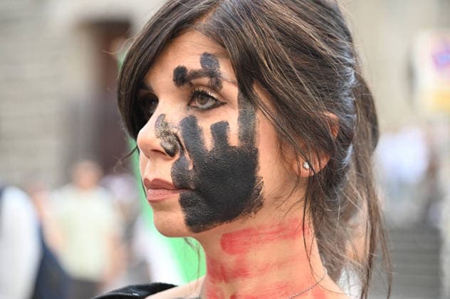 September 19, 2026, Florence, Italia, Italy: Demonstration organized by Iranians in Italy against the Iranian regime and in memory of Mahsa Amini, Florence, September 19, 2026 Florence Italy  - ZUMAa289 20260919_zia_a289_161 Copyright: xAleandroxBiagiantix xAgfx