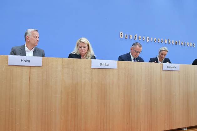 Berlin, Germany, September 21, 2026 Federal Press Conference: AfD—Impact of the State Elections in Berlin and Mecklenburg-Western Pomerania on Federal Politics Leif Erik Holm, AfD candidate for the office of Minister-President in Mecklenburg-Western Pomerania, Kristin Brinker, AfD lead candidate for Berlin, and AfD chairpersons Tino Chrupalla and Alice Weidel Copyright: xdtsxNachrichtenagenturx dts_135642