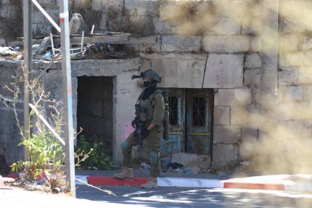 Israeli Forces Started Large-Scale Military Operation In Biddu BIDU, PALESTINE SEPTEMBER 21, 2026: Israeli forces continued a large-scale military operation in the town of Biddu, northwest of occupied Jerusalem, with raids on homes, searches, arrests and field interrogations. The operation began at around 1:00 AM, according to local sources. Israeli forces raided the home of a Palestinian man accused of carrying out the Nabi Saleh attack, taking measurements and digging into parts of the walls in preparation for a possible demolition or explosion, according to local reports. His family home was also raided, and his father and other family members were detained. Israeli forces also seized a house belonging to a resident and converted it Copyright: x xSalmanxMohsenxAlkhatibx xJNAxPressx