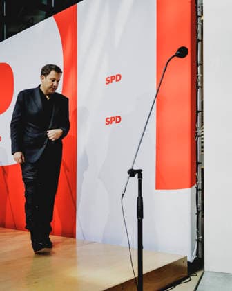 Lars Klingbeil, Federal Minister of Finance, photographed during a press conference in response to the state election in Mecklenburg-Western Pomerania and the Berlin House of Representatives election, September 21, 2026 While Die Linke won the election in Berlin with 25.7 percent, ahead o Copyright: xFlorianxGaertnerx