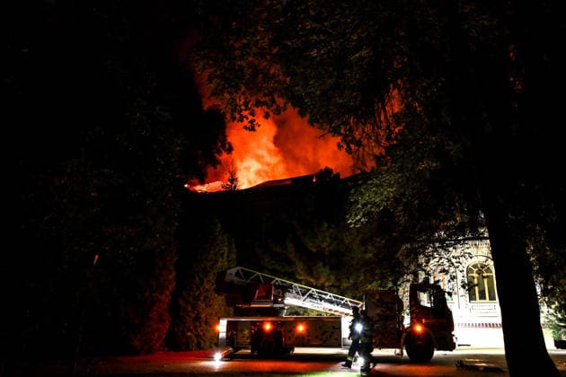 Historic building of Zaporizhzhia National University struck by Russian army An aerial work platform is used during a response to a fire caused by an overnight Russian drone attack in Academic Building No. 3 of Zaporizhzhia National University in the Oleksandrivskyi district of Zaporizhzhia, Ukraine, September 21, 2026. The building, a cultural heritage site and architectural monument of local significance, was formerly the Oleksandrivsk Girls™ Gymnasium, built in 1902. A significant portion of the historic structure burned down in the attack. Buildings No. 4 and No. 5 also sustained damage, with windows shattered. The Russian strike additionally destroyed a shopping centre and damaged multi-storey residential blocks. Six people were inju  Copyright: xDmytroxSmolienkox xUkrinformx xAvalonx 1137024974
