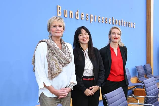 Berlin, Germany, September 21, 2026 Federal Press Conference The Left: Impact of the State Elections in Berlin and Mecklenburg-Western Pomerania on Federal Politics Simone Oldenburg, lead candidate in Mecklenburg-Western Pomerania, Elif Eralp, mayoral candidate in Berlin; Party Chair Ines Schwerdtner Copyright: xdtsxNachrichtenagenturx dts_135742