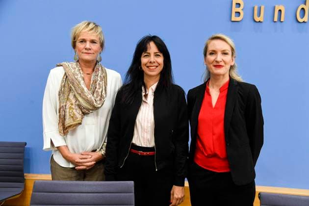 ABB BPK Simone Oldenburg, lead candidate in Mecklenburg-Western Pomerania for The Left party; Elif Eralp, mayoral candidate in Berlin for The Left party; Ines Schwerdtner, Chair of the party Die Linke Topic: Die Linke—Impact of the state elections in Berlin and Mecklenburg-Western Pomerania on federal politics Statement at the B