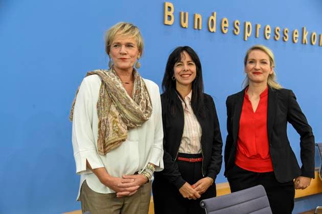 ABB BPK Simone Oldenburg, lead candidate in Mecklenburg-Western Pomerania for The Left party; Elif Eralp, mayoral candidate in Berlin for The Left party; Ines Schwerdtner, Chair of the party Die Linke Topic: Die Linke—Impact of the state elections in Berlin and Mecklenburg-Western Pomerania on federal politics Statement at the B