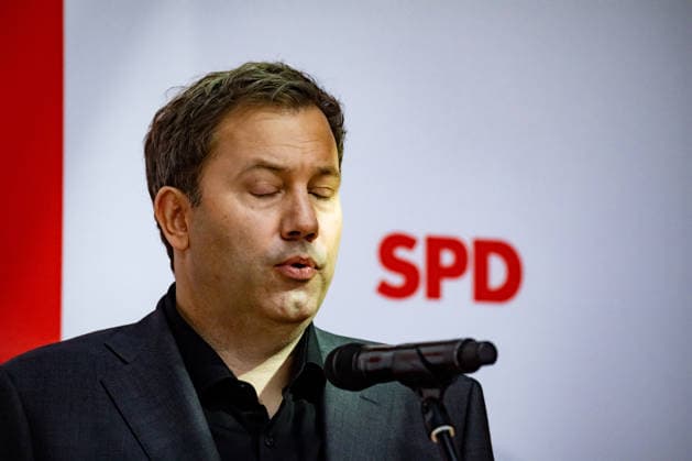 SPD party leaders Bärbel Bas (L) and Lars Klingbeil (R), and the SPD’s top candidates in Mecklenburg-Western Pomerania, Manuela Schwesig (2L), and in Berlin, Steffen Krach (2R), at a press conference at the Willy Brandt House in Berlin on September 21, 2026 Reactions to the state elections in Mecklenburg-Western Pomerania and Berlin