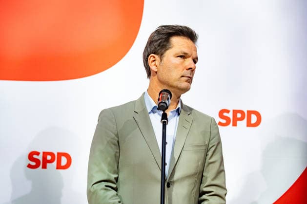 SPD s top candidate in Berlin, Steffen Krach, at a press conference at the Willy Brandt House in Berlin on September 21, 2026 Reactions to the state elections in Mecklenburg-Western Pomerania and Berlin