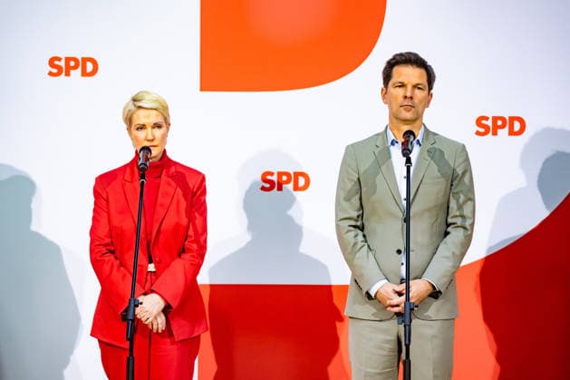 The SPD s top candidates in Mecklenburg-Western Pomerania, Manuela Schwesig (L), and in Berlin, Steffen Krach (R), at a press conference at the Willy Brandt House in Berlin on September 21, 2026. Reactions to the state elections in Mecklenburg-Western Pomerania and Berlin