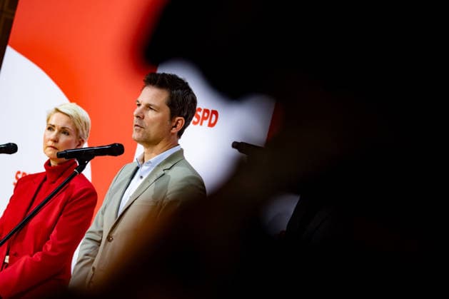The SPD s top candidates in Mecklenburg-Western Pomerania, Manuela Schwesig (L), and in Berlin, Steffen Krach (R), at a press conference at the Willy Brandt House in Berlin on September 21, 2026. Reactions to the state elections in Mecklenburg-Western Pomerania and Berlin
