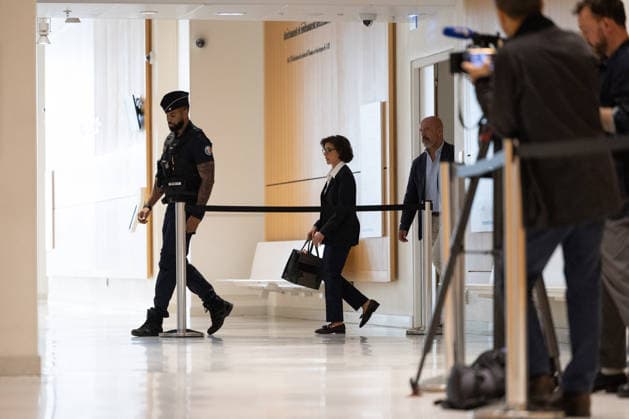 Hearing of Rachida Dati during her trial on corruption charges - Paris Former French culture minister Rachida Dati arrives for her hearing at the Paris courthouse for her trial on corruption charges, along with Former Renault-Nissan executive Carlos Ghosn, in Paris on September 21, 2026. Photo by Raphael Lafargue ABACAPRESS.COM Paris France  Copyright: xLafarguexRaphael ABACAx