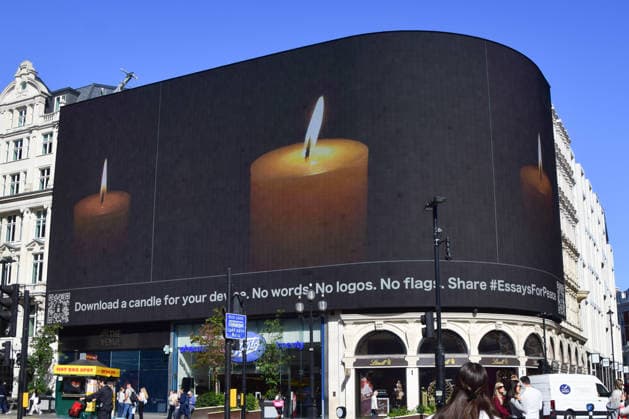 September 21, 2026, London, England, United Kingdom: The Piccadilly Lights screen in Piccadilly Circus displays candles and a message from the global movement Essays for Peace , marking the International Day of Peace. London United Kingdom - ZUMAv130 20260921_zip_v130_002 Copyright: xVukxValcicx