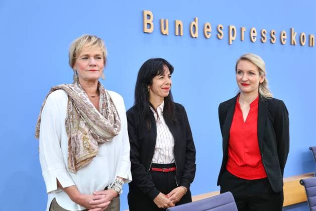 Berlin, Germany, September 21, 2026 Federal Press Conference The Left: Impact of the State Elections in Berlin and Mecklenburg-Western Pomerania on Federal Politics Simone Oldenburg, lead candidate in Mecklenburg-Western Pomerania, Elif Eralp, mayoral candidate in Berlin; Party Chair Ines Schwerdtner Copyright: xdtsxNachrichtenagenturx dts_135780