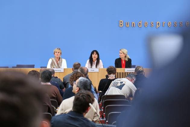 Berlin, Germany, September 21, 2026 Federal Press Conference The Left: Impact of the State Elections in Berlin and Mecklenburg-Western Pomerania on Federal Politics Simone Oldenburg, lead candidate in Mecklenburg-Western Pomerania, Elif Eralp, mayoral candidate in Berlin; Party Chair Ines Schwerdtner Copyright: xdtsxNachrichtenagenturx dts_135791