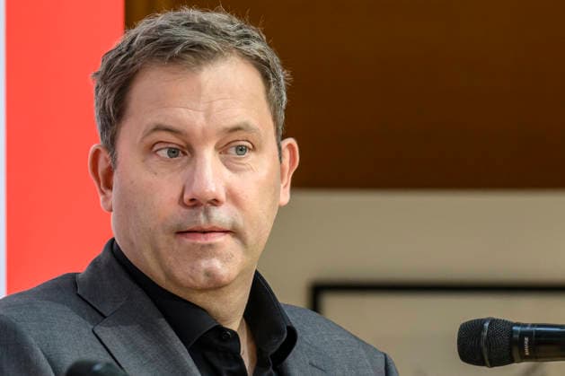 Pictured, from left: Lars Klingbeil, GER, Berlin, SPD press conference following the elections in Berlin and Mecklenburg-Western Pomerania (MV), in the atrium of the Willy Brandt House, Wilhelmstraße 141, 10963 Berlin, September 21, 2026, Copyright: HMBxMedia UwexKoch