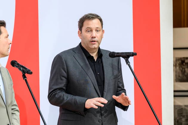 Pictured, from left: Lars Klingbeil, GER, Berlin, SPD press conference following the elections in Berlin and Mecklenburg-Western Pomerania (MV), in the atrium of the Willy Brandt House, Wilhelmstraße 141, 10963 Berlin, September 21, 2026, Copyright: HMBxMedia UwexKoch
